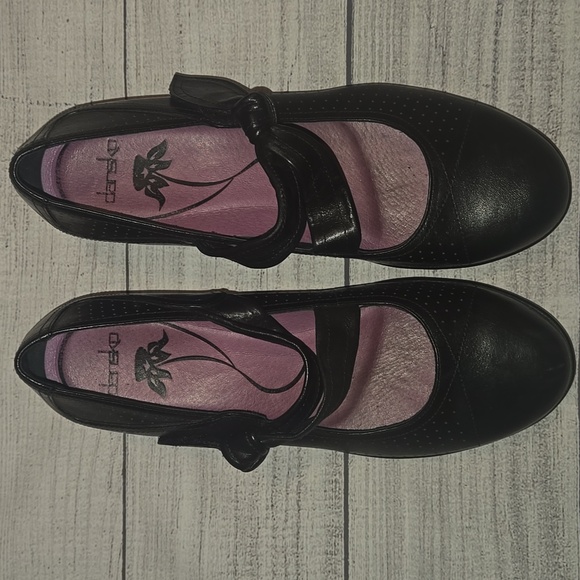 Dansko Shoes - Dansko Women's Deidra Mary Jane Leather Flats Black Size EU 38